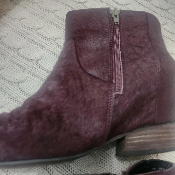 Burgundy Leather Hidden Wedge Poni Hsir. Boots - Picture 4 of 8